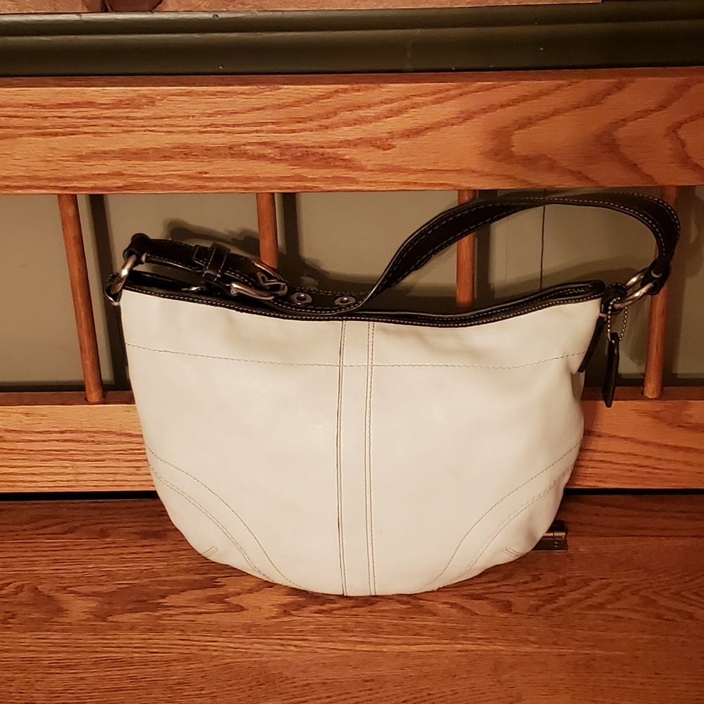 Coach Ivory Soft Leather Large Hobo Shoulder Bag - Picture 3 of 14
